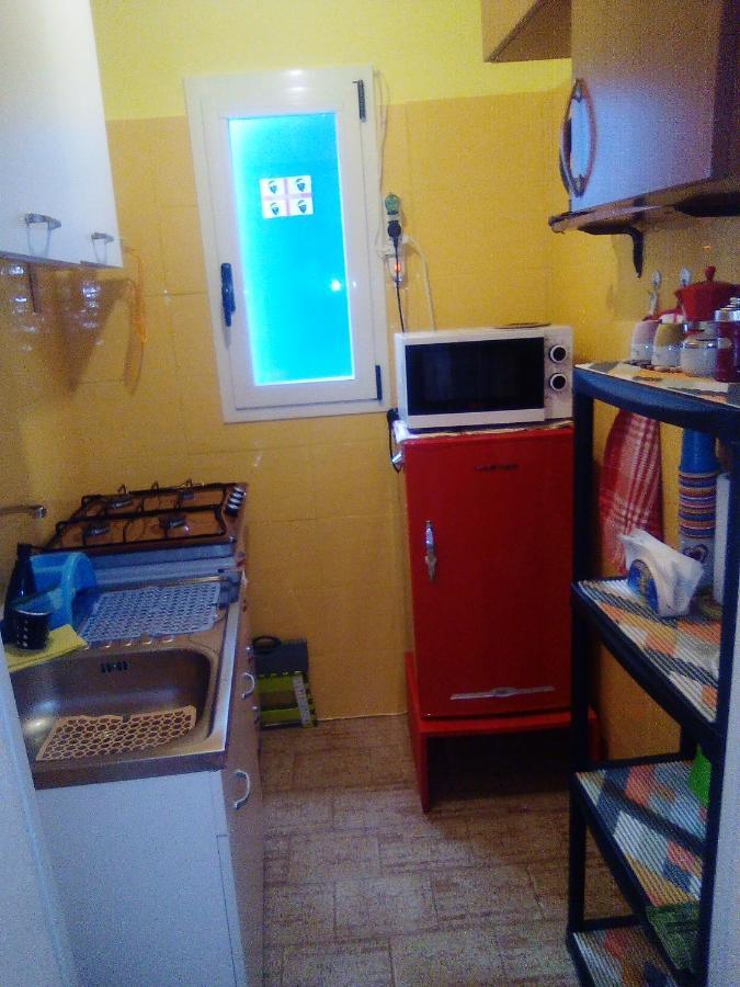 Al Mare, Al Sole, Si', Ma Nella Casa Del Minatore Buggerru Luaran gambar