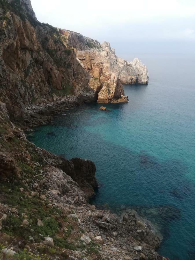Al Mare, Al Sole, Si', Ma Nella Casa Del Minatore Buggerru Luaran gambar